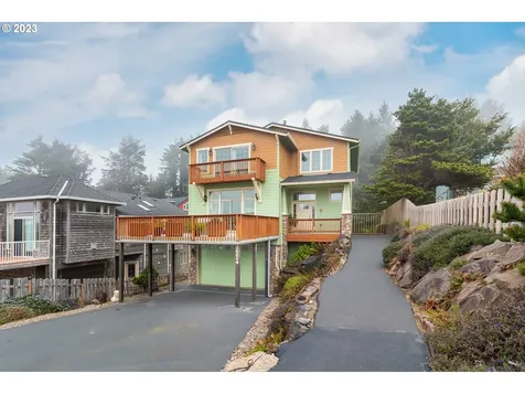 2224 SW Coast Avenue Lincoln City OR 97367