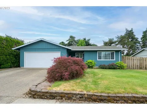 3904 E Aquarius Boulevard Newberg OR 97132