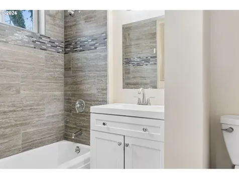 14179 Livesay Road Oregon City OR 97045