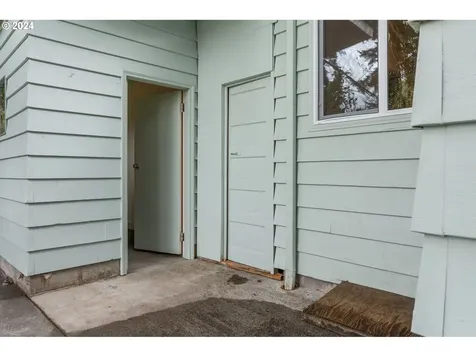 14179 Livesay Road Oregon City OR 97045