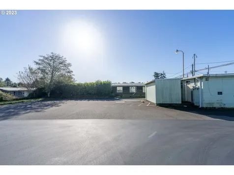 2147 Broadway Avenue North Bend OR 97459