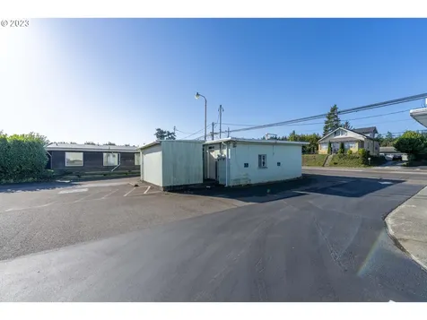 2147 Broadway Avenue North Bend OR 97459