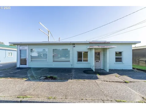 2147 Broadway Avenue North Bend OR 97459