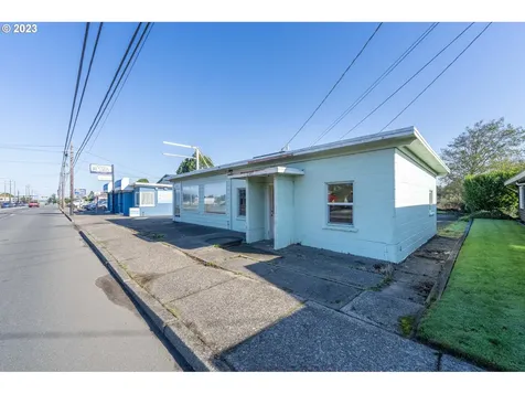 2147 Broadway Avenue North Bend OR 97459