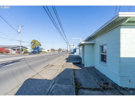 2147 Broadway Avenue North Bend OR 97459