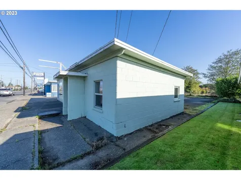 2147 Broadway Avenue North Bend OR 97459