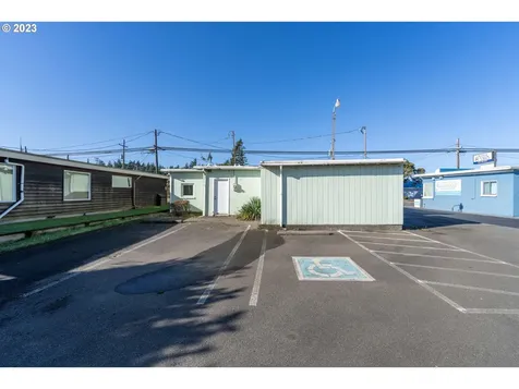 2147 Broadway Avenue North Bend OR 97459