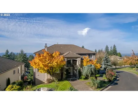 9673 Se Westview Court Happy Valley OR 97086