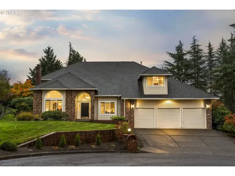 8696 Se 141st Court Happy Valley OR 97086