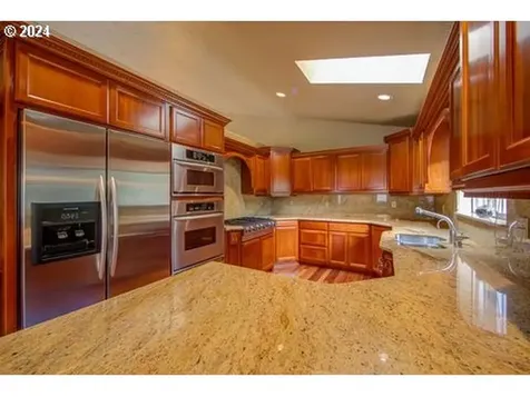 2610 Sw 22nd Court Gresham OR 97080