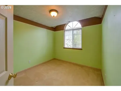 2610 Sw 22nd Court Gresham OR 97080