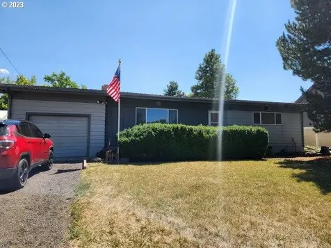 806 H Avenue La Grande OR 97850