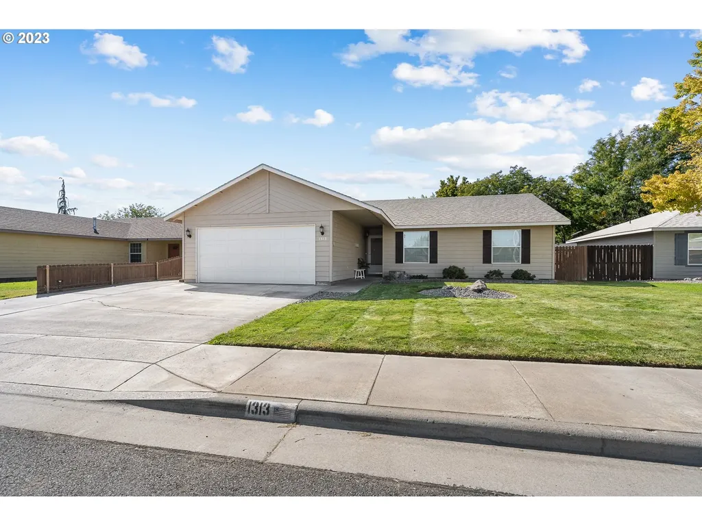 1313 Sw Riverhill Drive Hermiston OR 97838
