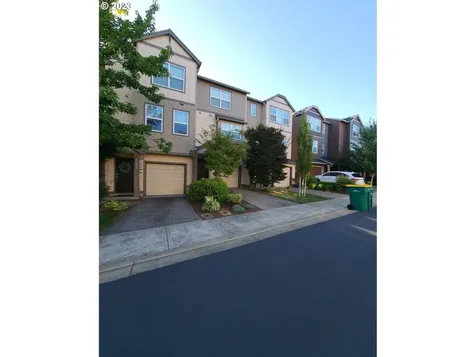 11041 SW Sage Terrace Portland OR 97223