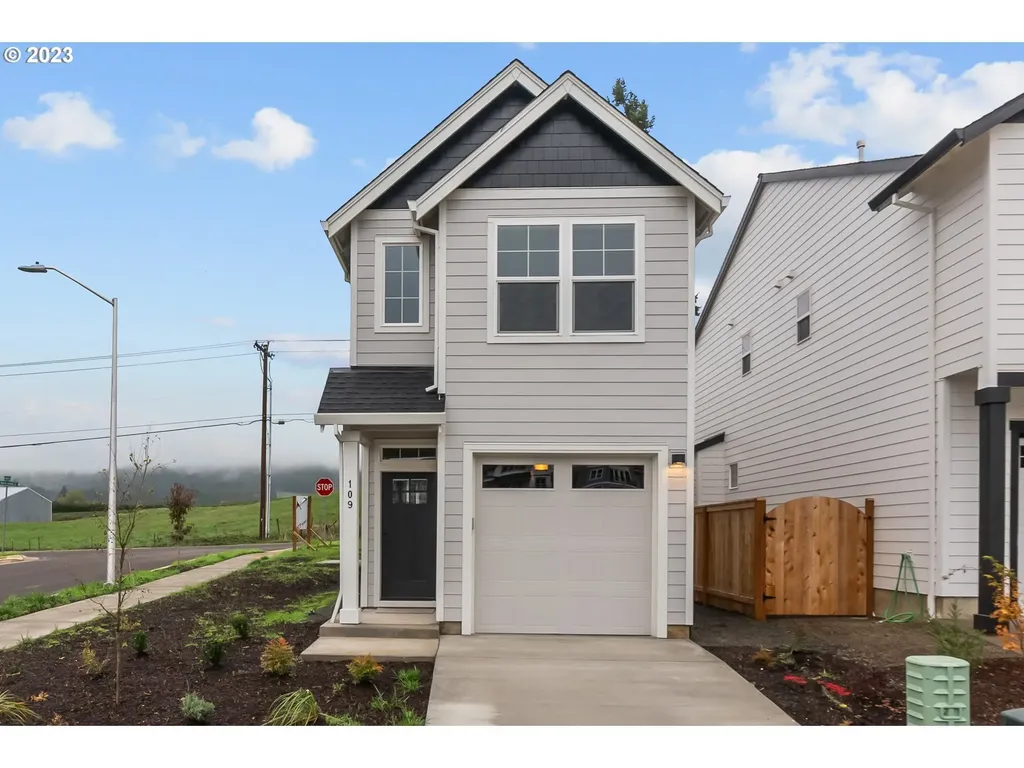 109 E Barbaras Way Newberg OR 97132