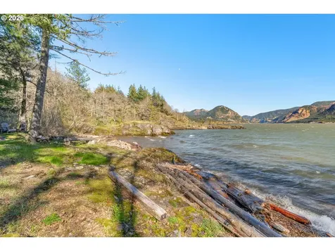 47742 State Highway 14 Stevenson WA 98648