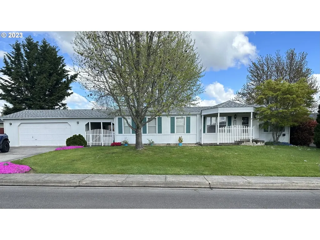 221 Timothy Avenue Winston OR 97496