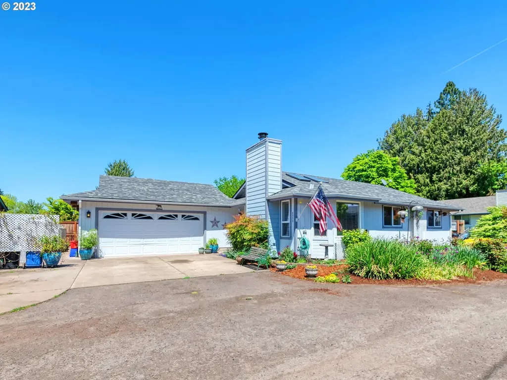 2333 E Irwin Way Eugene OR 97402