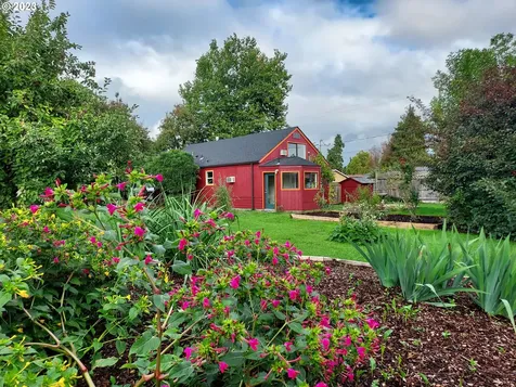 460 37th Street Springfield OR 97478