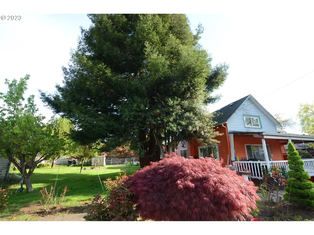 1485 S Cherry Street Cornelius OR 97113