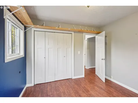 137 Cedar Lane Wood Village OR 97060