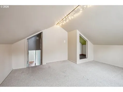 137 Cedar Lane Wood Village OR 97060