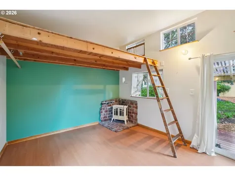 137 Cedar Lane Wood Village OR 97060