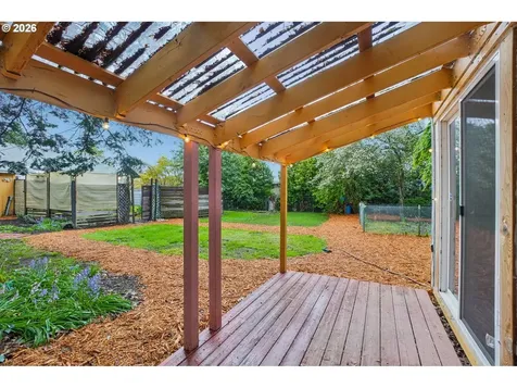 137 Cedar Lane Wood Village OR 97060