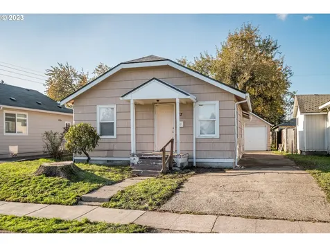 217 22nd Avenue Longview WA 98632