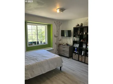 812 8th Street Florence OR 97439