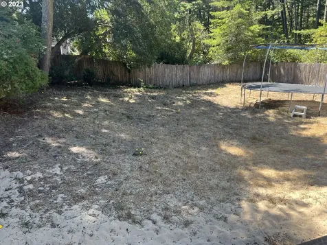 812 8th Street Florence OR 97439