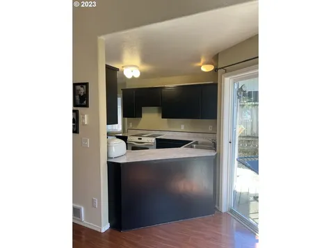812 8th Street Florence OR 97439