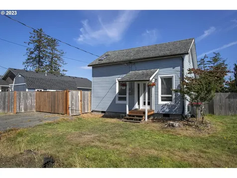 625 7th Avenue Hammond OR 97121