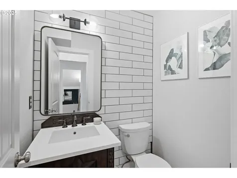 9461 NW Murlea Lane Portland OR 97229