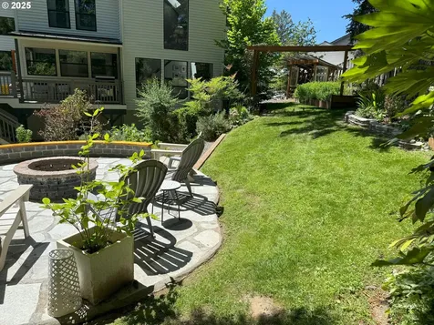 9461 NW Murlea Lane Portland OR 97229