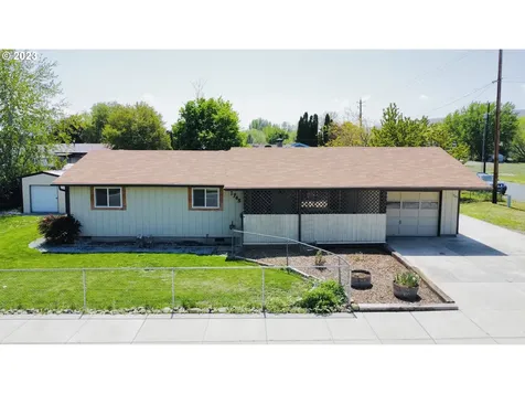 1745 D Street Baker City OR 97814
