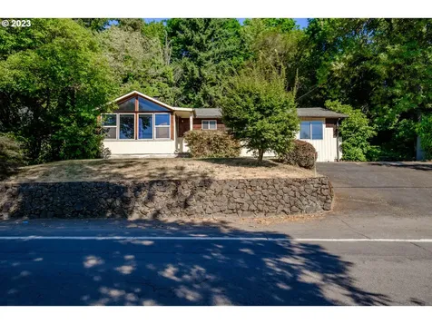 4323 Lakeview Boulevard Lake Oswego OR 97035