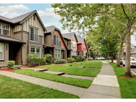 728 NE 72nd Avenue Hillsboro OR 97124