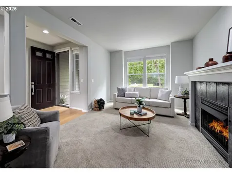 728 NE 72nd Avenue Hillsboro OR 97124
