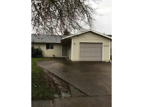 2437 Se 53rd Avenue Hillsboro OR 97123