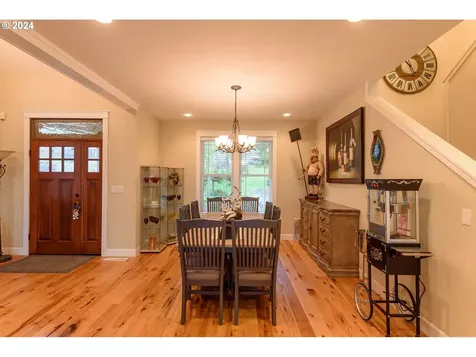 495 S Henry Street Coquille OR 97423