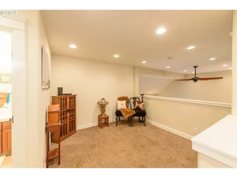495 S Henry Street Coquille OR 97423