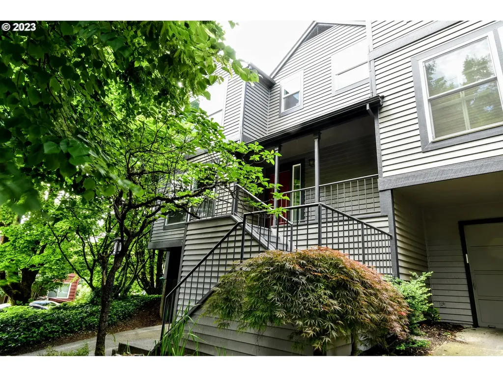 236 S Whitaker Street Portland OR 97239