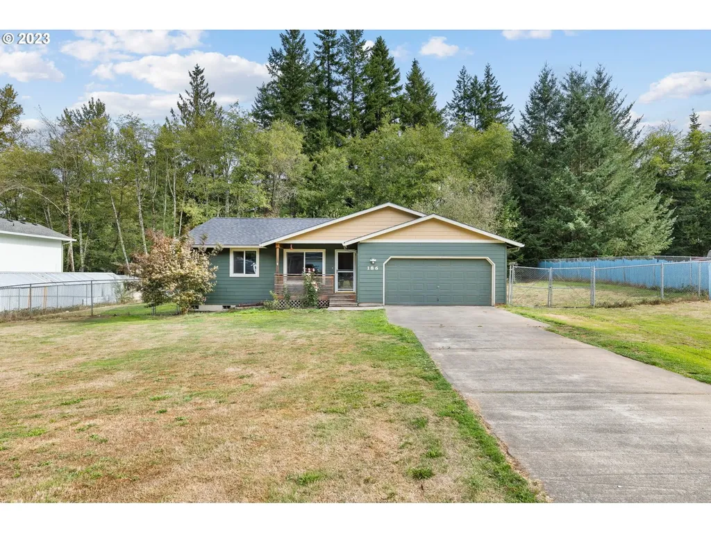 186 Home Town Drive Kelso WA 98626