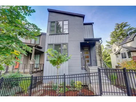 548 Sw Chinook Terrace Portland OR 97225