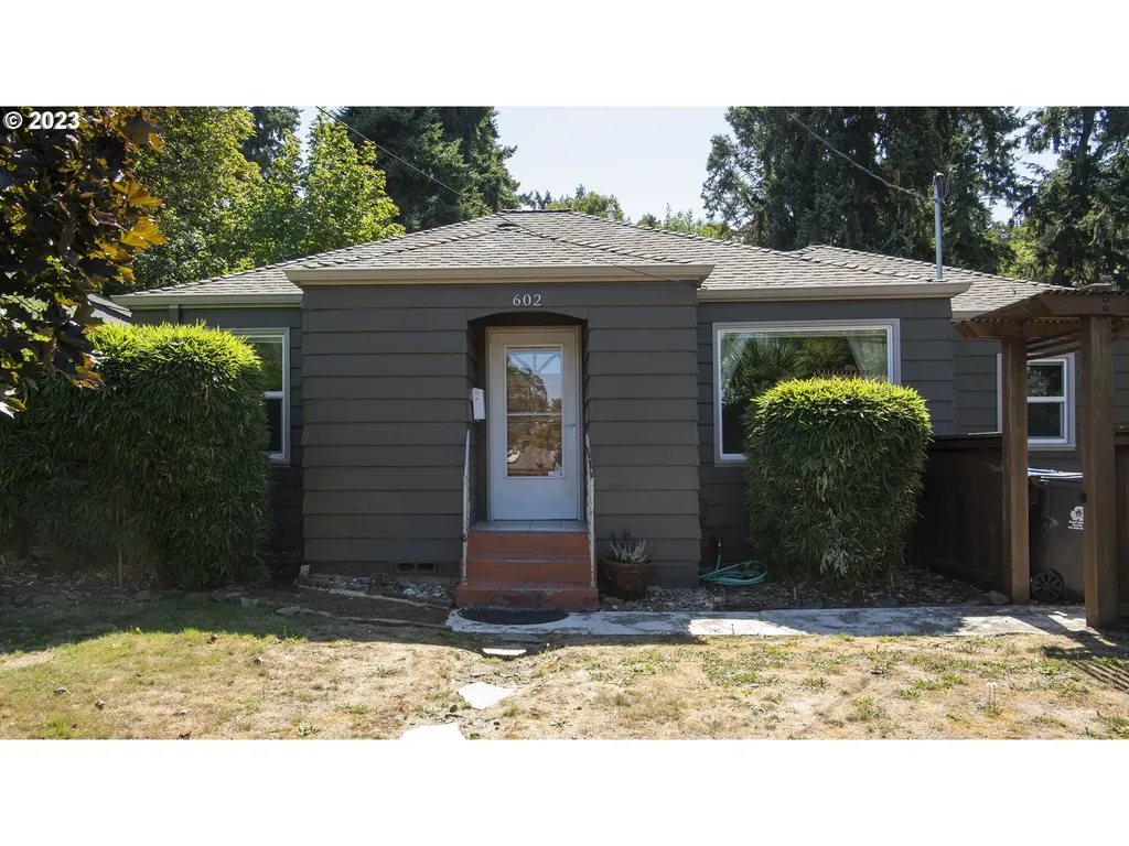 602 W 28th Avenue Eugene OR 97405