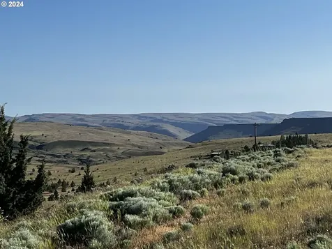 Highway 197 Maupin OR 97037