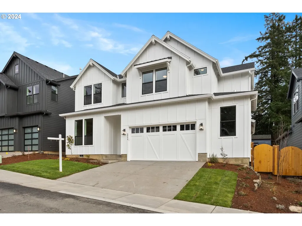8044 Sw Knudsen Place Portland OR 97223