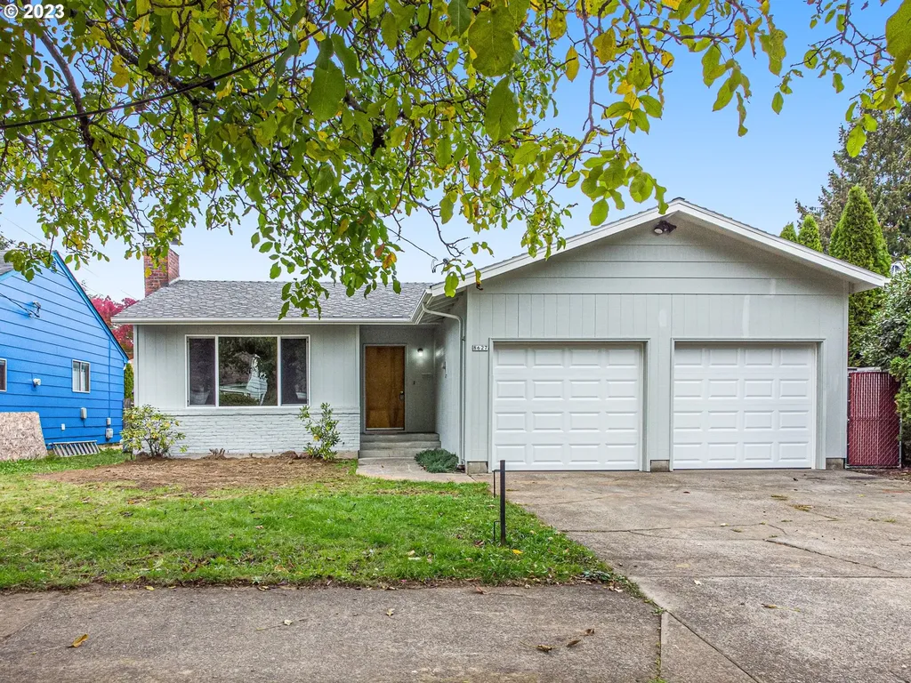 8627 Se Yamhill Street Portland OR 97216