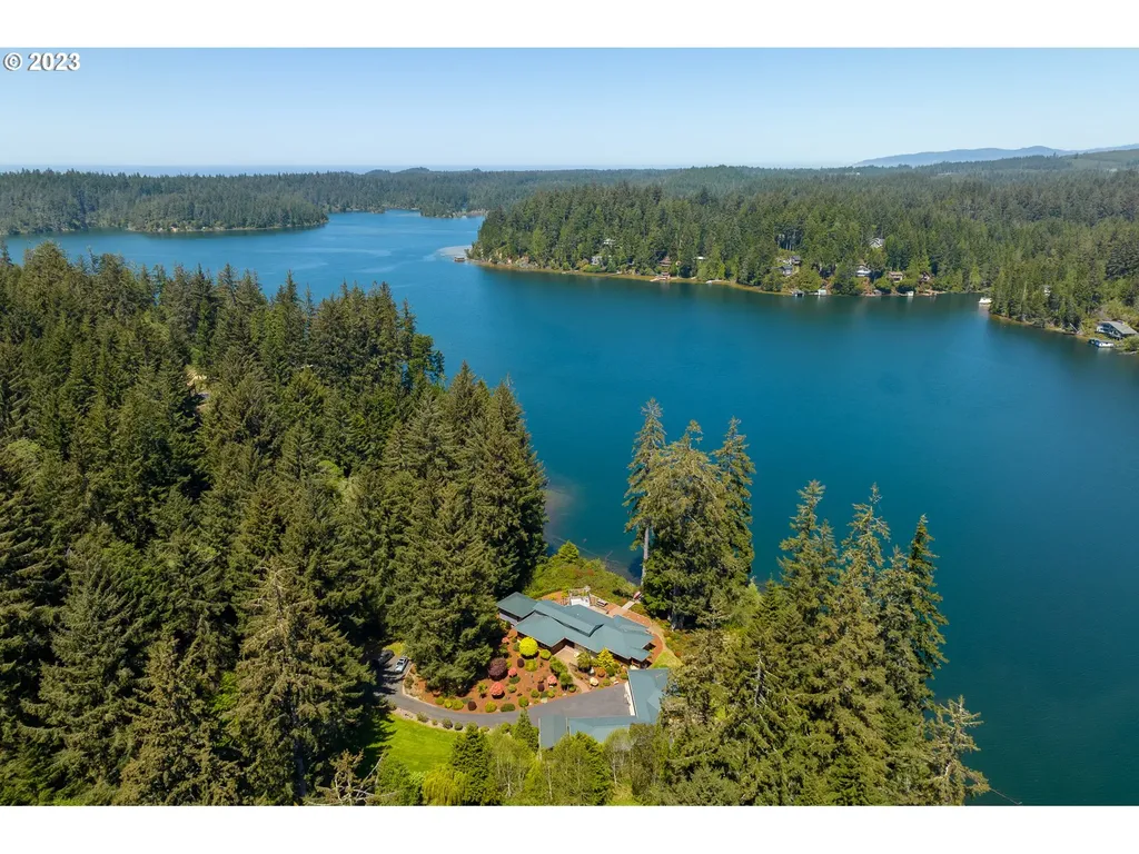 83917 Cloud Nine Road Florence OR 97439